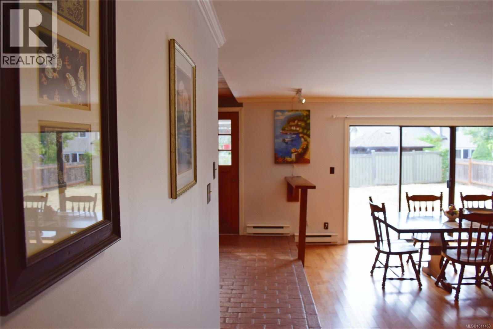 Property at 1568 Eric Rd image 3