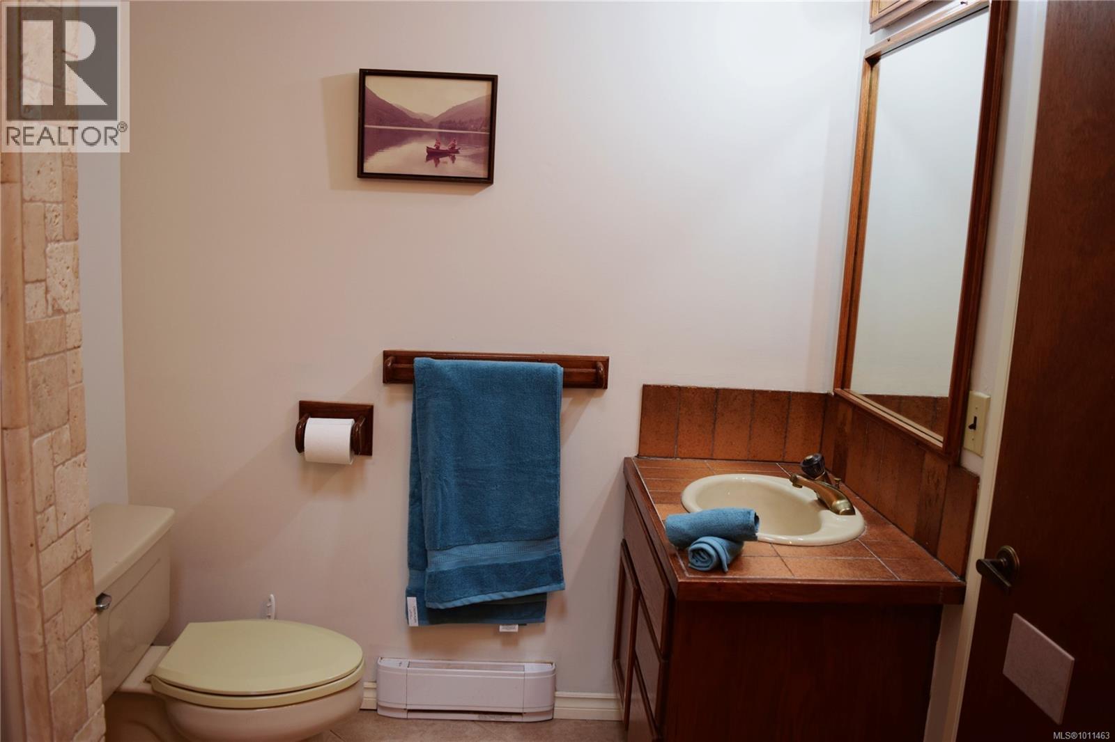 1568 Eric Rd, Saanich, British Columbia  V8N 5Y4 - Photo 32 - 1011463