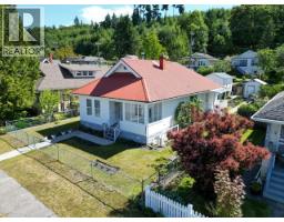 5772 Maple Ave, Powell River, Ca