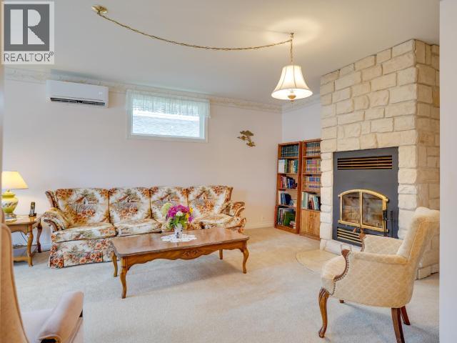 5772 Maple Ave, Powell River, British Columbia   - Photo 8 - 19089