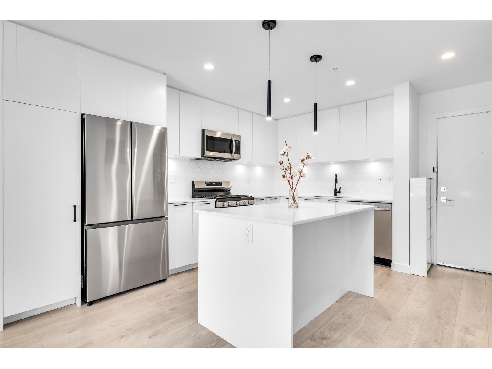 302 8379 201 Street, Langley, British Columbia V2Y 3S6 - Photo 1 - R3035745