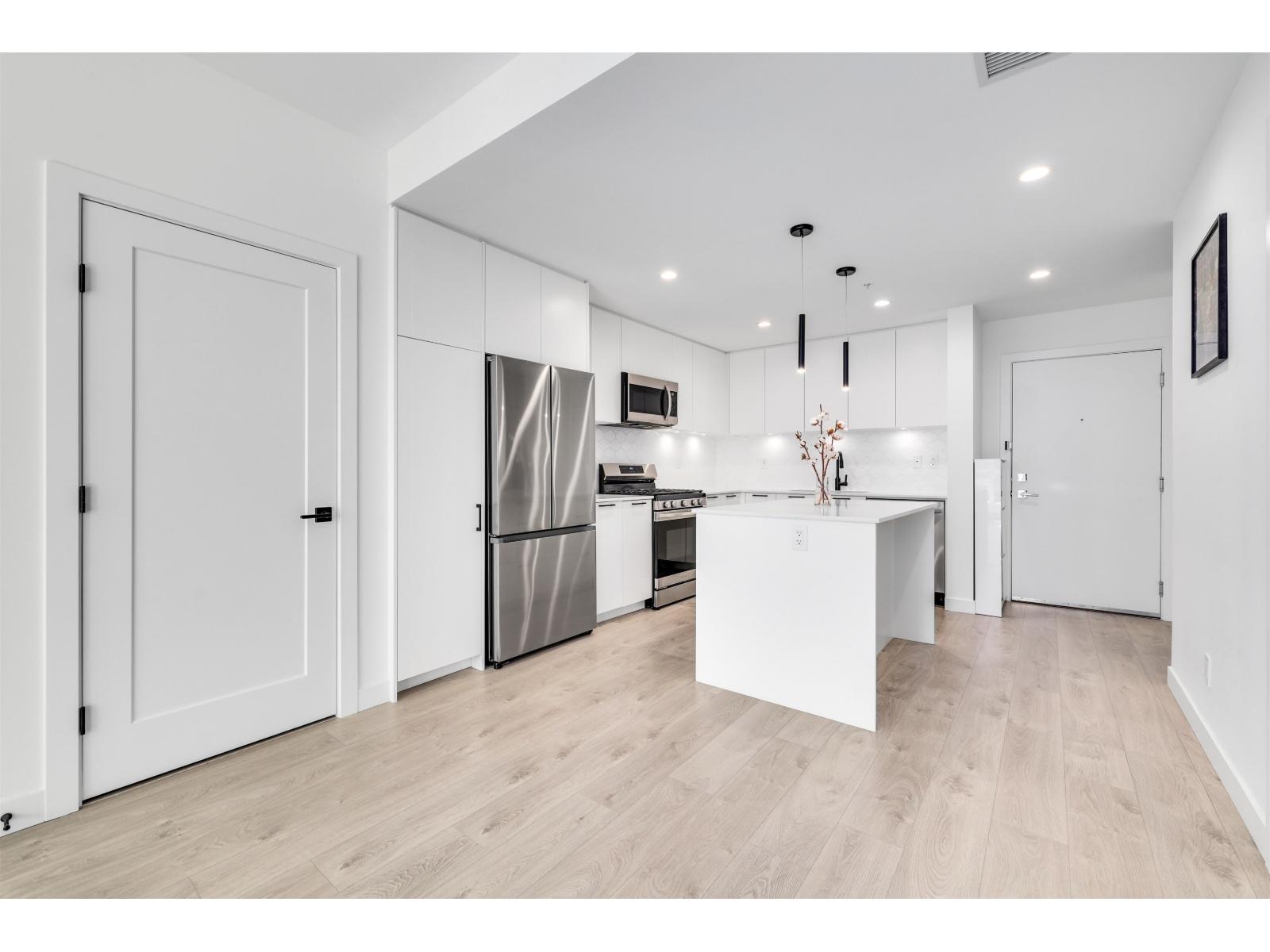 302 8379 201 Street, Langley, British Columbia V2Y 3S6 - Photo 6 - R3035745