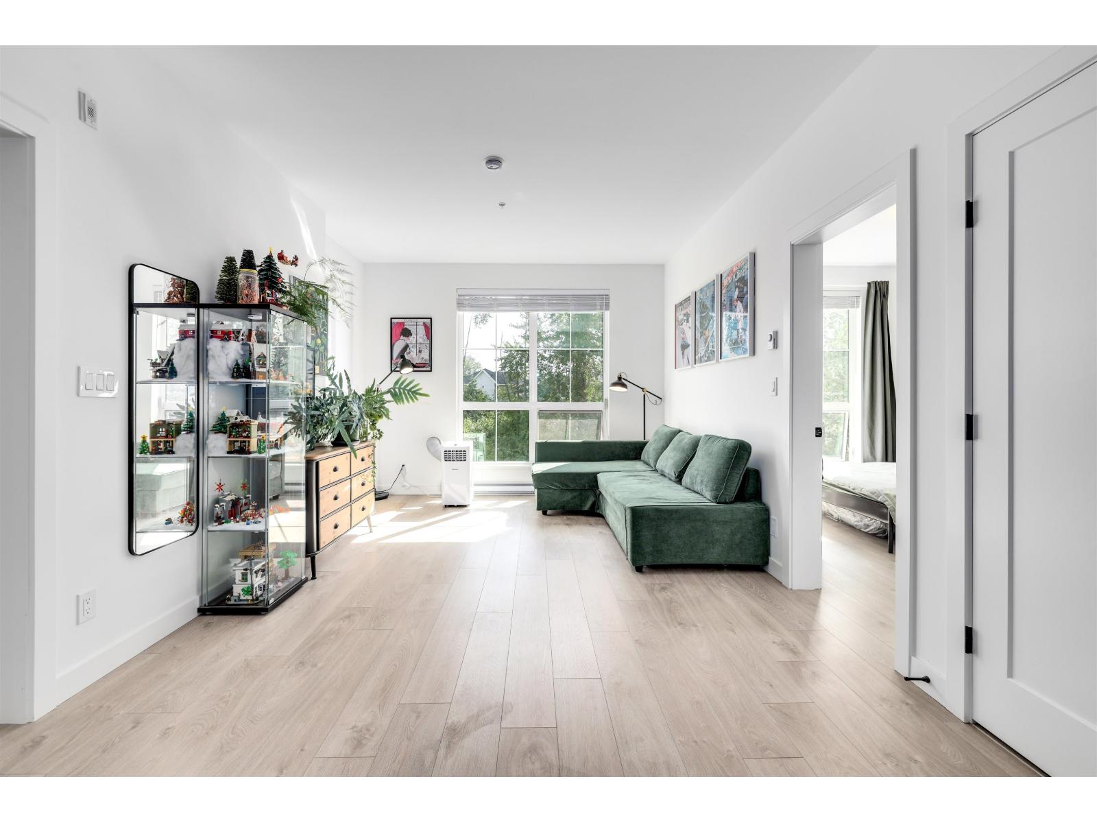 302 8379 201 Street, Langley, British Columbia V2Y 3S6 - Photo 2 - R3035745