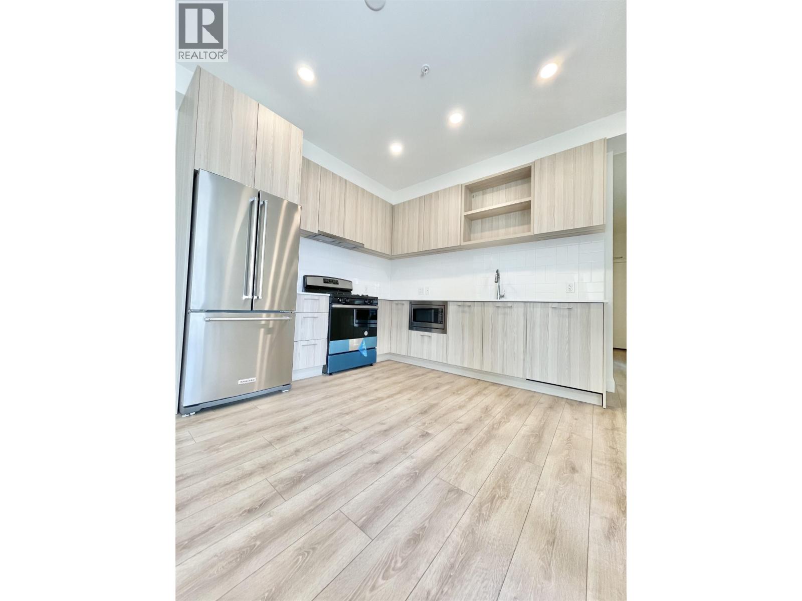 601 741 Anskar Court, Coquitlam, British Columbia  V3J 0N3 - Photo 4 - R3038190