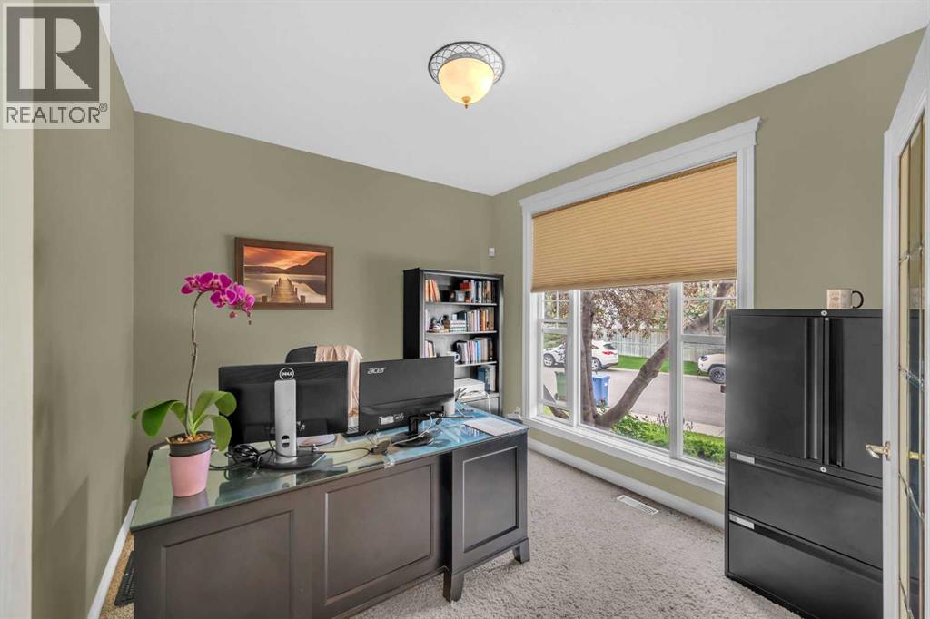 Property at 125 Strathlea Court SW image 5