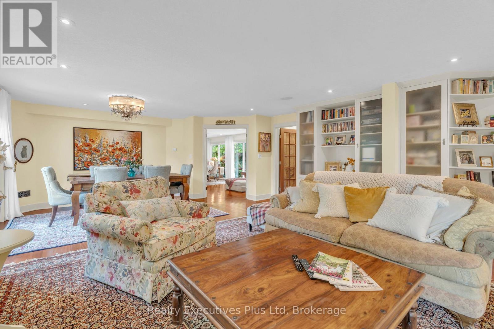 4 Glenhill Place, Guelph, Ontario N1E 4G7 - Photo 10 - X12351790