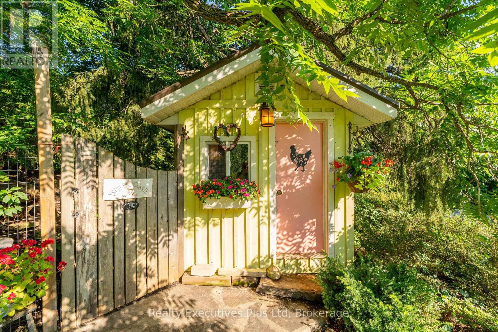 4 Glenhill Place, Guelph, Ontario N1E 4G7 - Photo 38 - X12351790