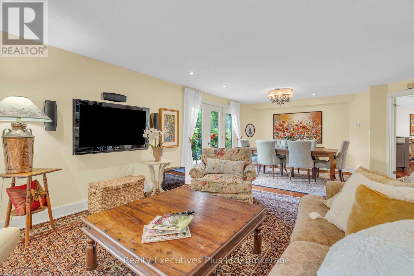 4 Glenhill Place, Guelph, Ontario N1E 4G7 - Photo 9 - X12351790