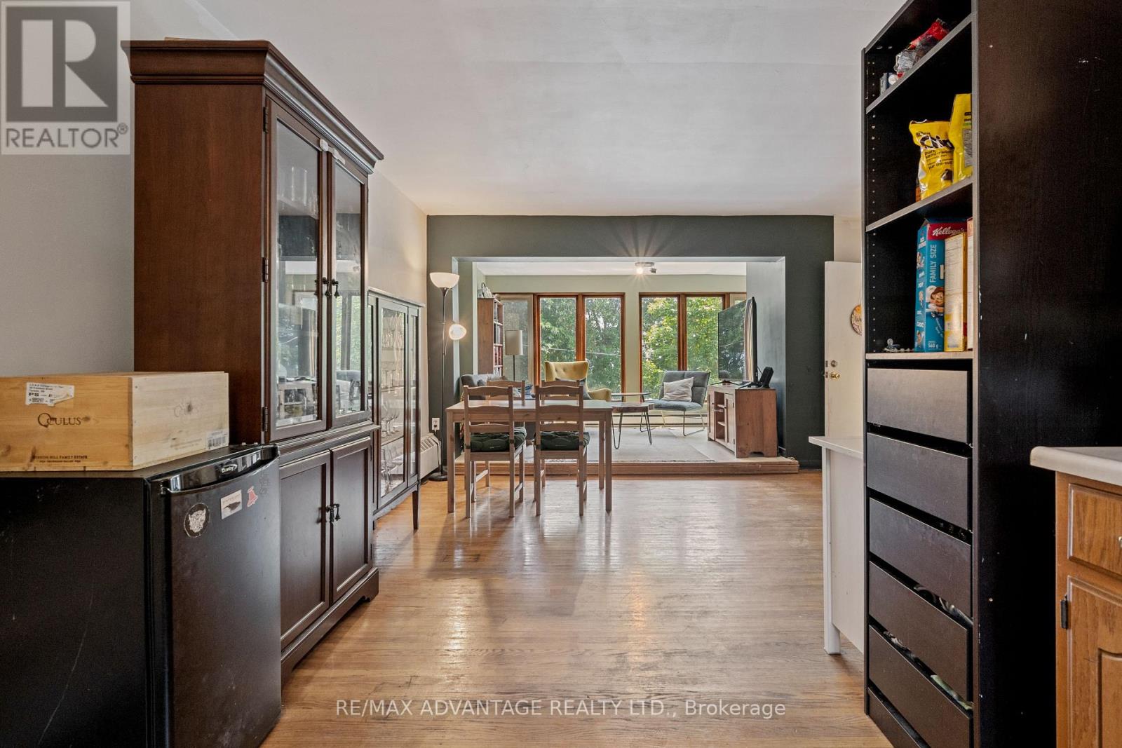 106 Hubbard Boulevard, Toronto, Ontario  M4E 1A6 - Photo 18 - E12351810
