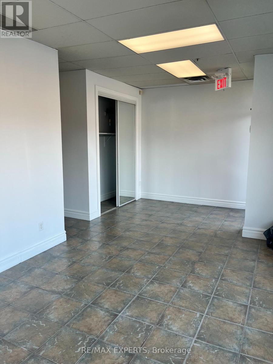 8-9 - 221 Deerhurst Drive, Brampton (Gore Industrial South), Ontario  L6T 5L7 - Photo 5 - W12351564
