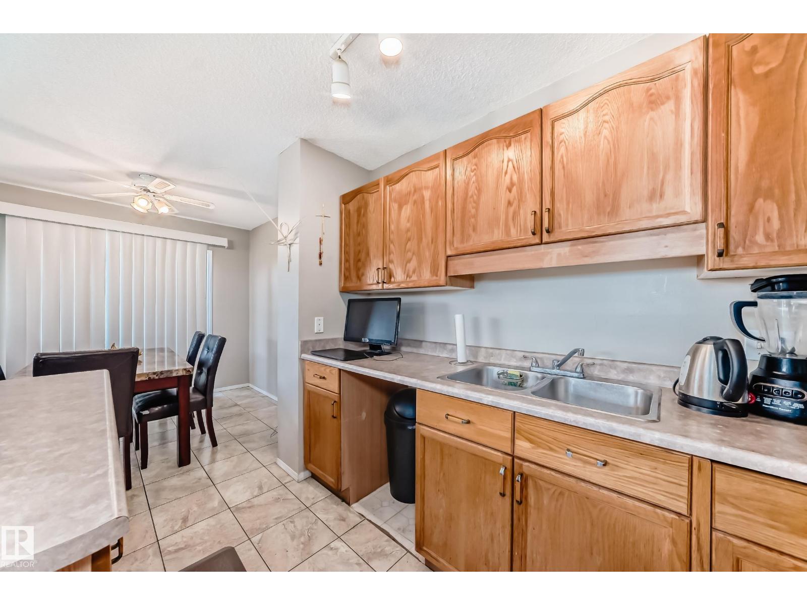 3769 21 St Nw, Edmonton, Alberta  T6T 1R7 - Photo 11 - E4453608