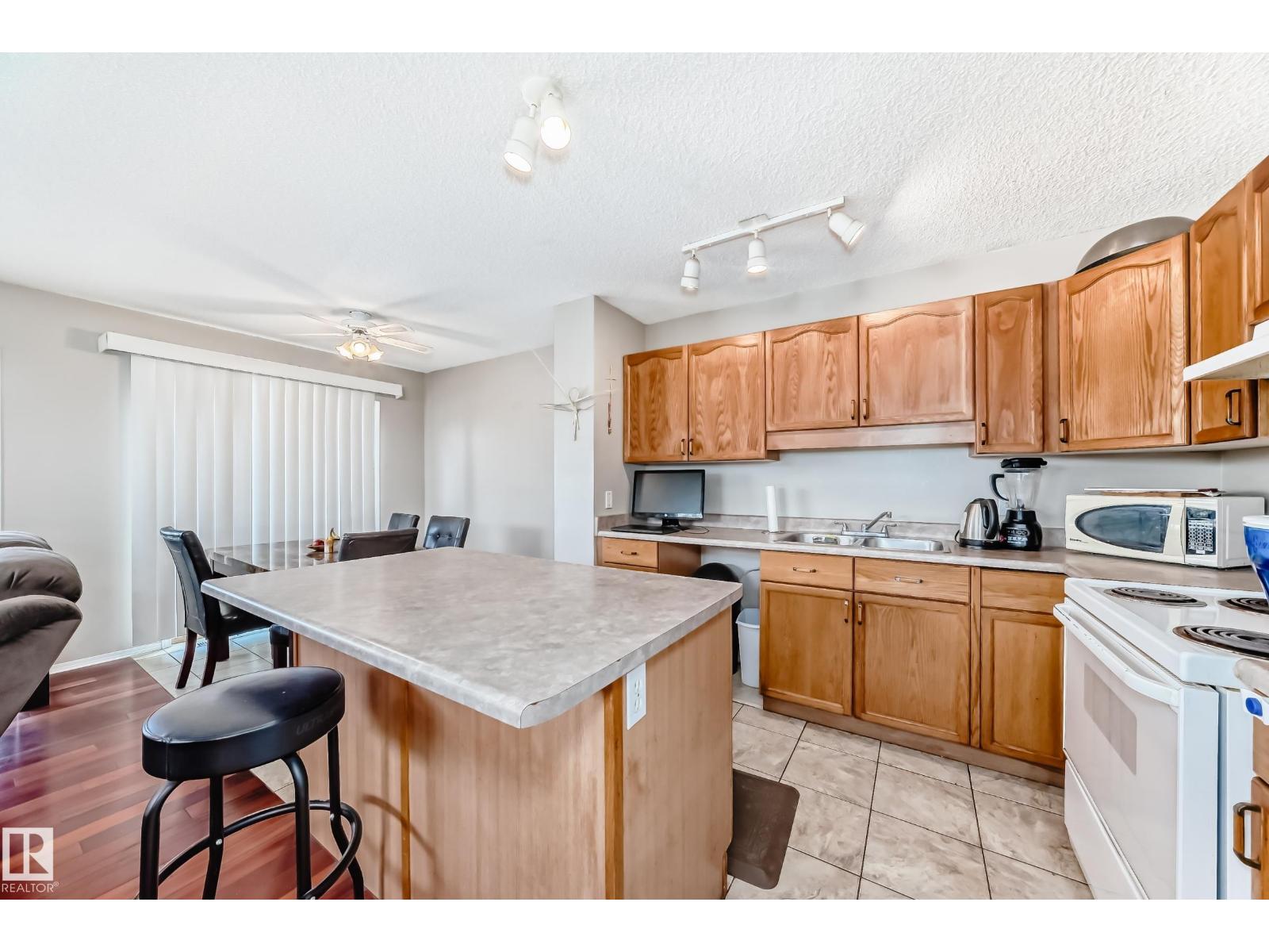 3769 21 St Nw, Edmonton, Alberta  T6T 1R7 - Photo 4 - E4453608