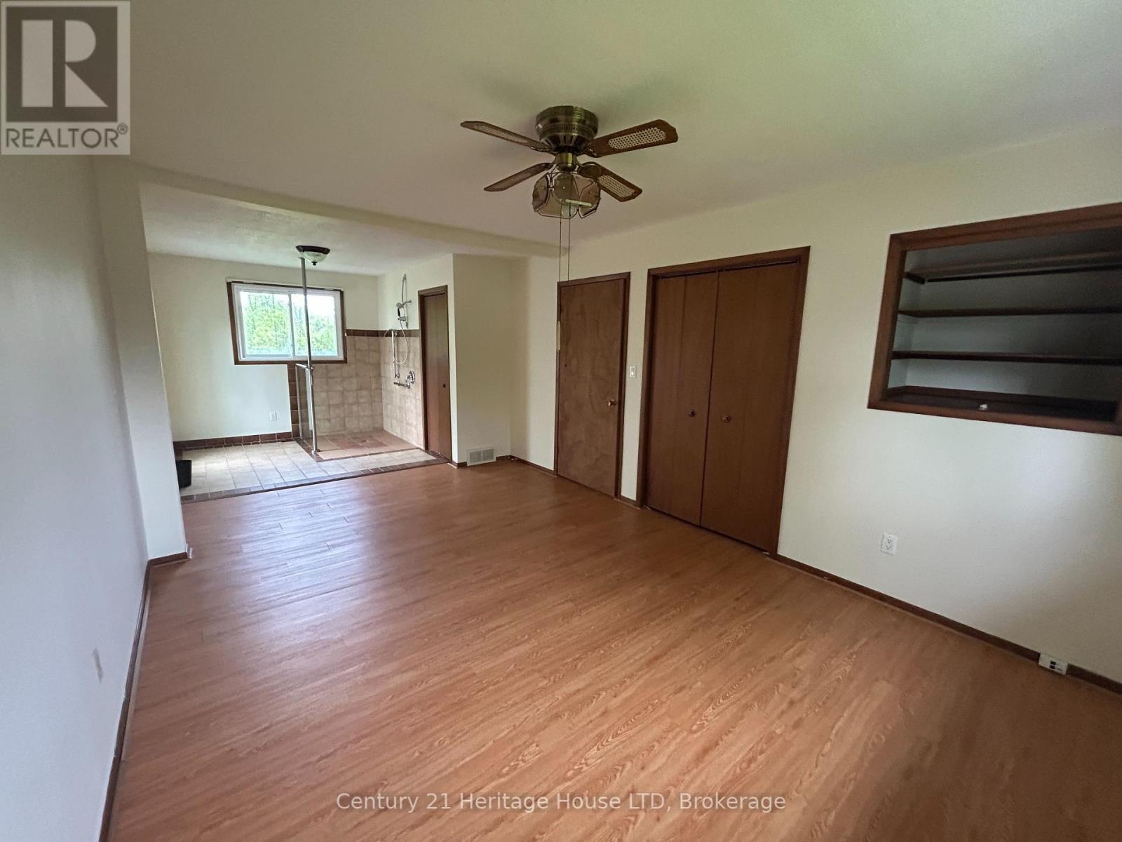 310 Albany Street, Fort Erie, Ontario  L2A 1L9 - Photo 36 - X12336391