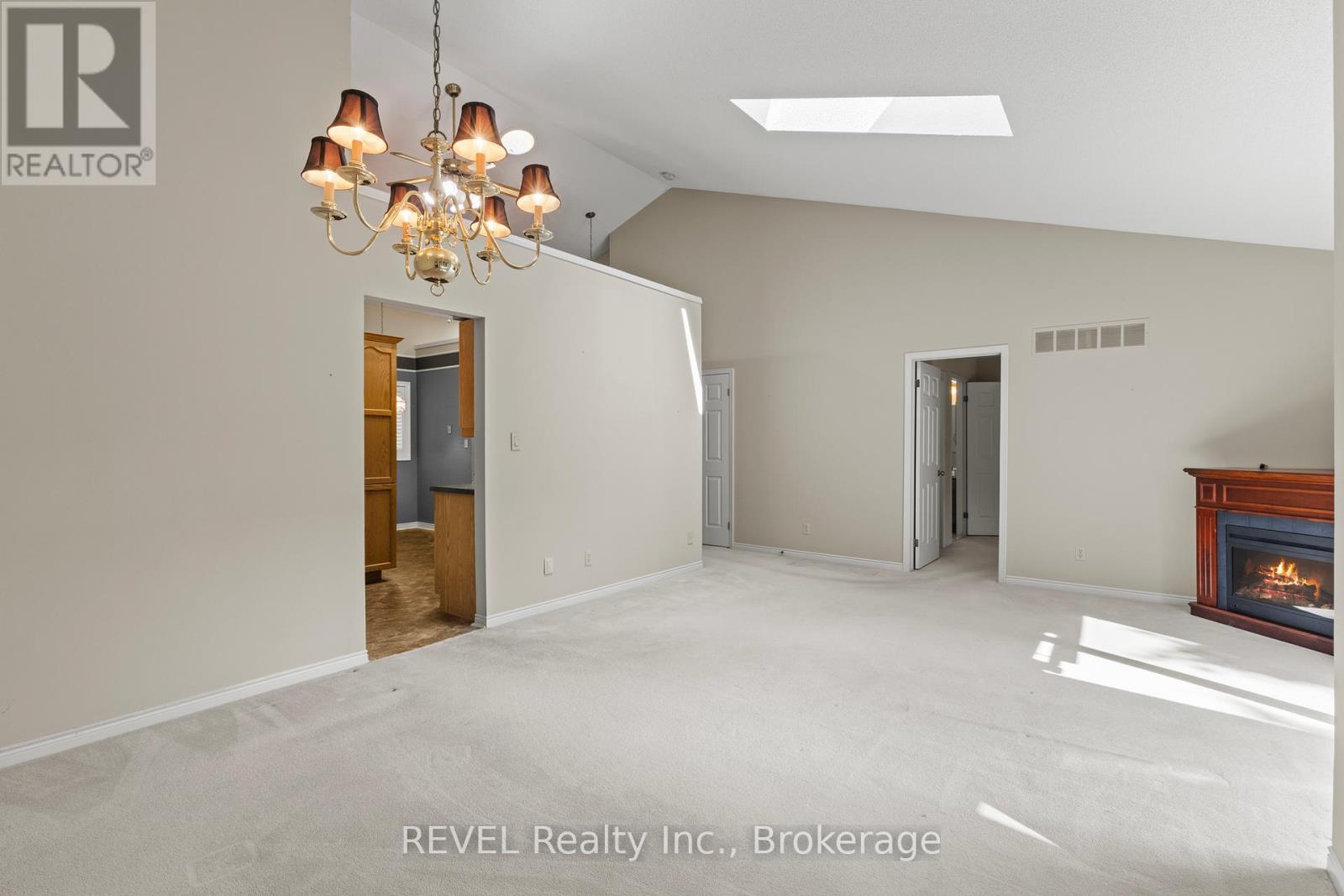 4155 Beechnut Court, Lincoln, Ontario  L0R 2C0 - Photo 13 - X12351820