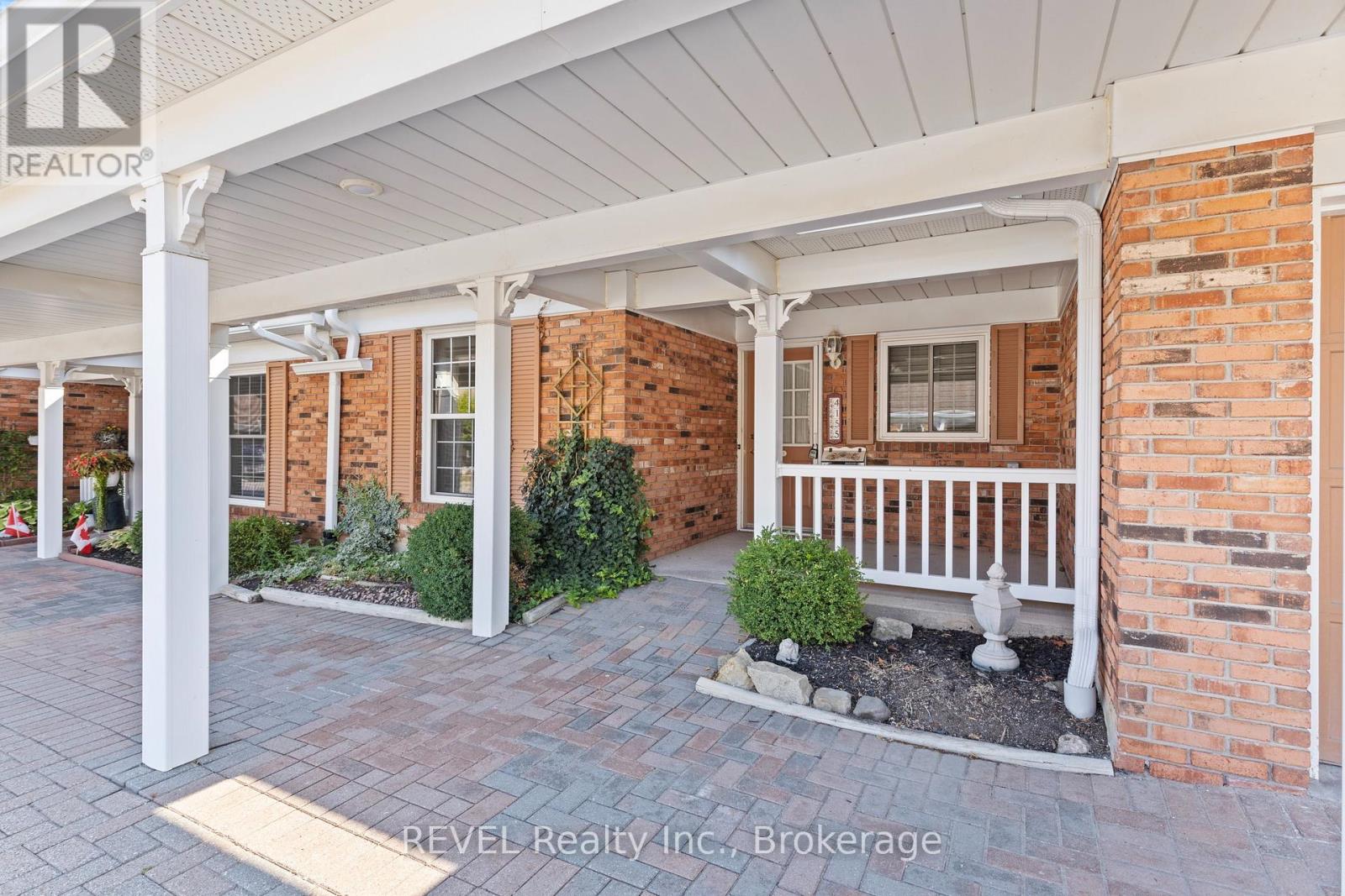 4155 Beechnut Court, Lincoln, Ontario  L0R 2C0 - Photo 3 - X12351820