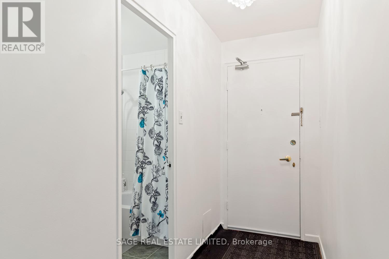 203 - 575 Avenue Road, Toronto (Yonge-St. Clair), Ontario  M4V 2K2 - Photo 13 - C12337612