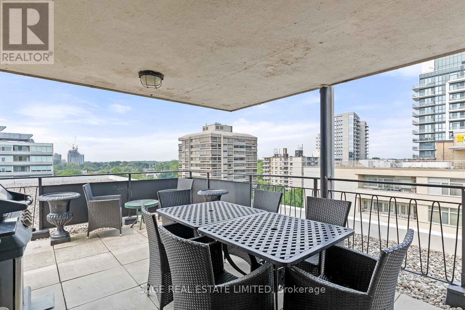 203 - 575 Avenue Road, Toronto (Yonge-St. Clair), Ontario  M4V 2K2 - Photo 16 - C12337612