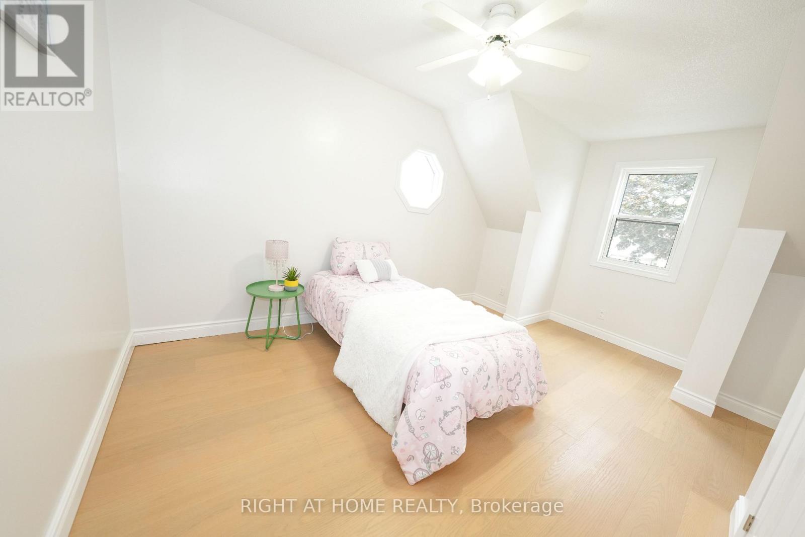 149 Dorset Road, Toronto, Ontario  M1M 2T5 - Photo 17 - E12351807