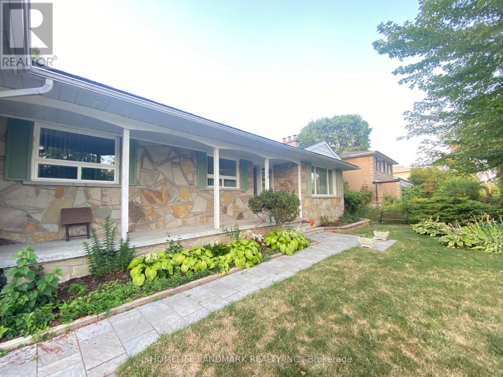 Upper - 156 Guildwood Parkway, Toronto, Ontario  M1E 1P4 - Photo 20 - E12351818