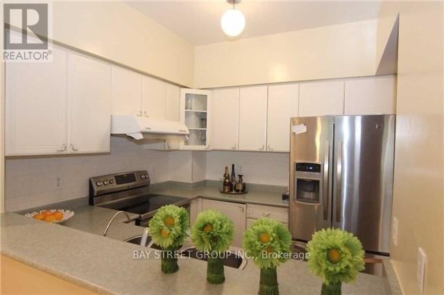 2 - 2 Cox Boulevard, Markham, Ontario  L3R 4E8 - Photo 3 - N12351812