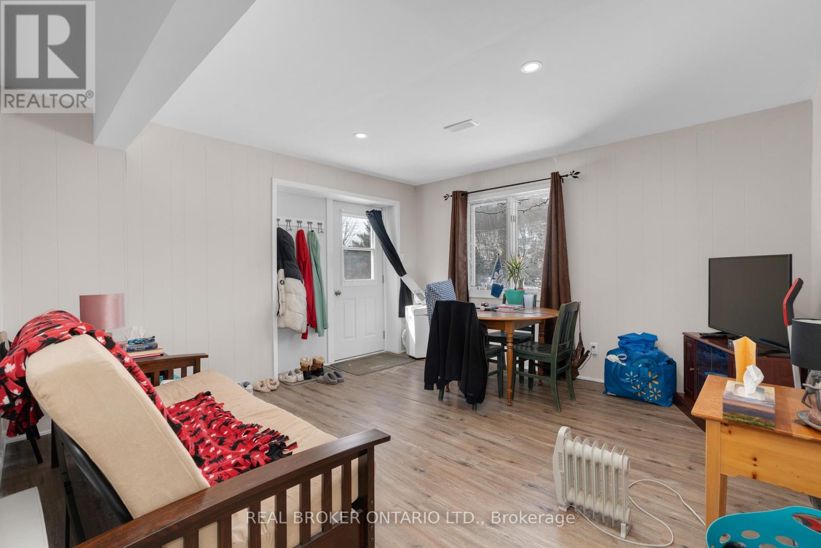313 Syples Street, Armour, Ontario  P0A 1C0 - Photo 29 - X12351798