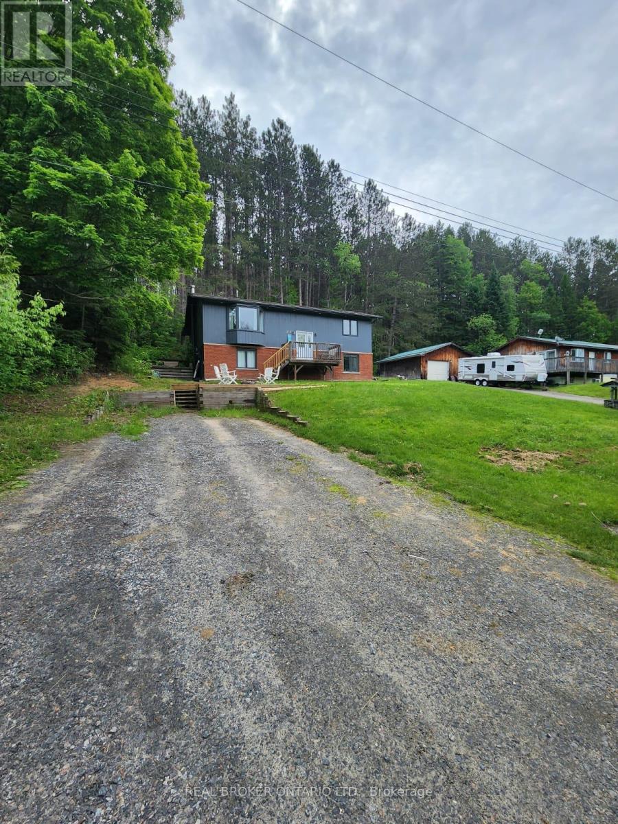 313 Syples Street, Armour, Ontario  P0A 1C0 - Photo 4 - X12351798