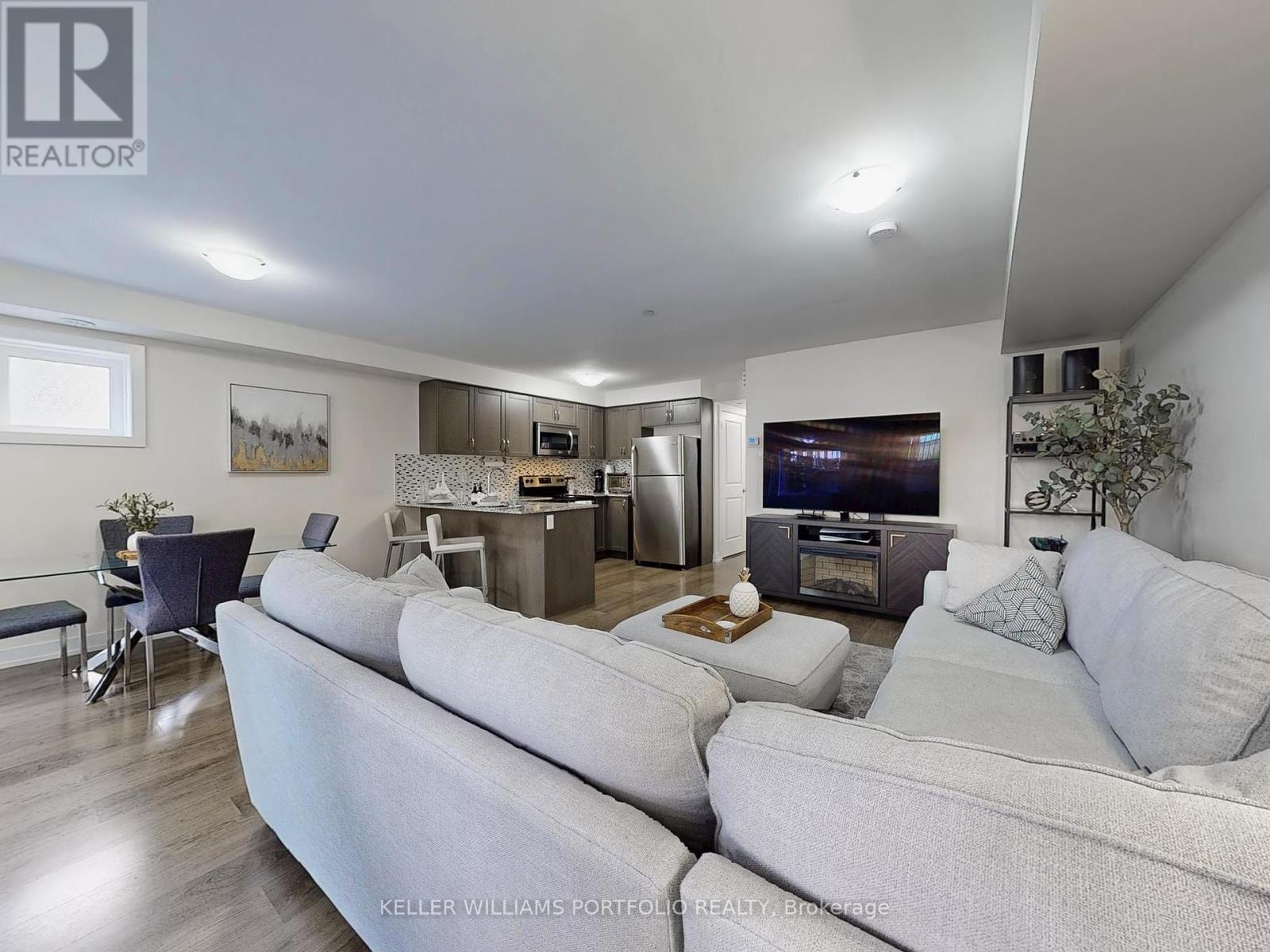 Property at 212 - 252 ROYAL YORK ROAD image 2