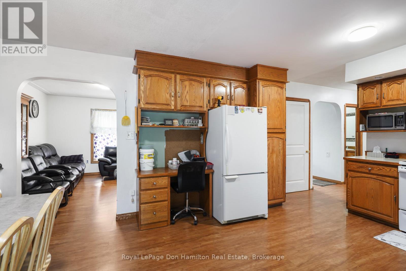100 Arthur Street, Minto, Ontario  N0G 2P0 - Photo 13 - X12351863