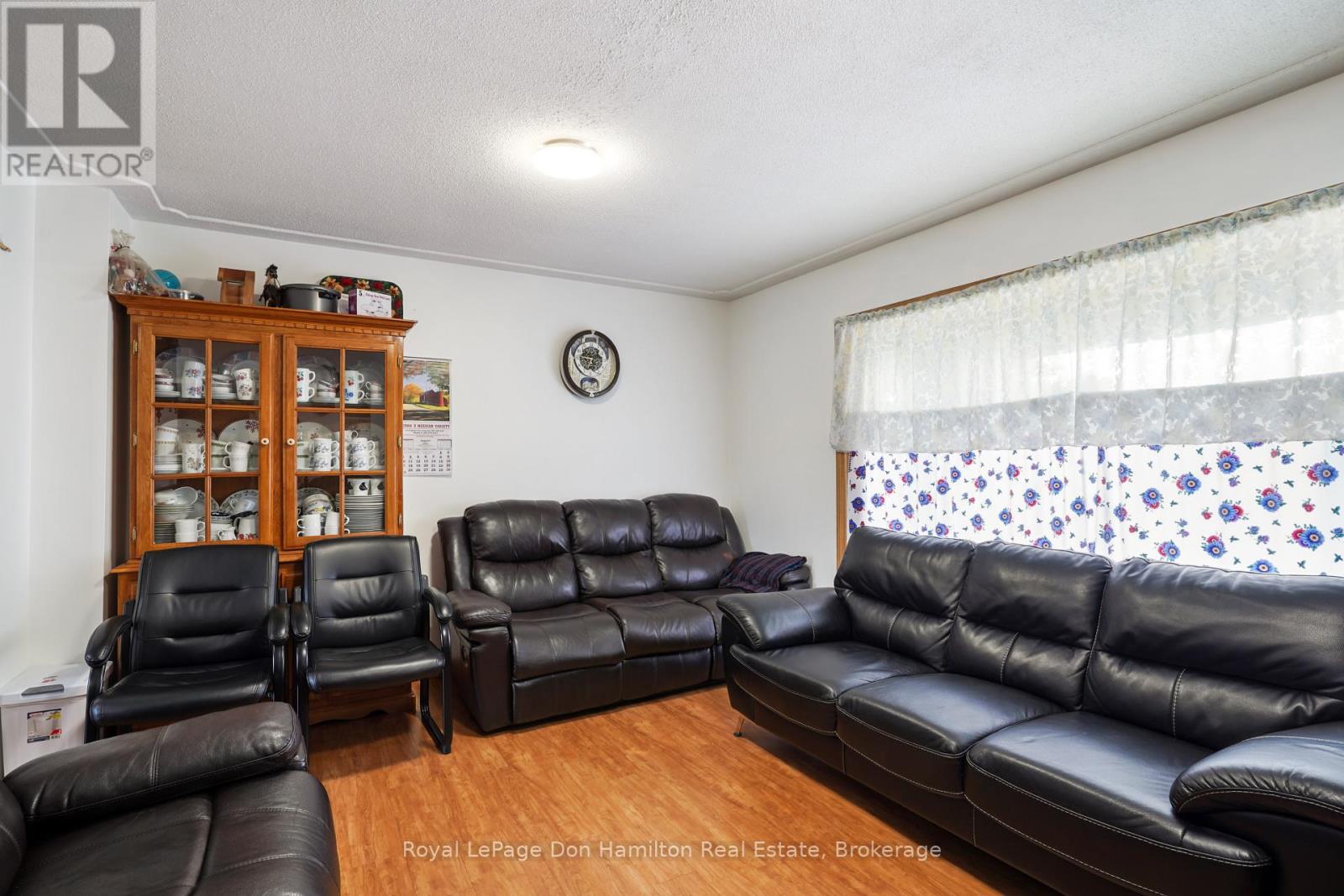 100 Arthur Street, Minto, Ontario  N0G 2P0 - Photo 20 - X12351863