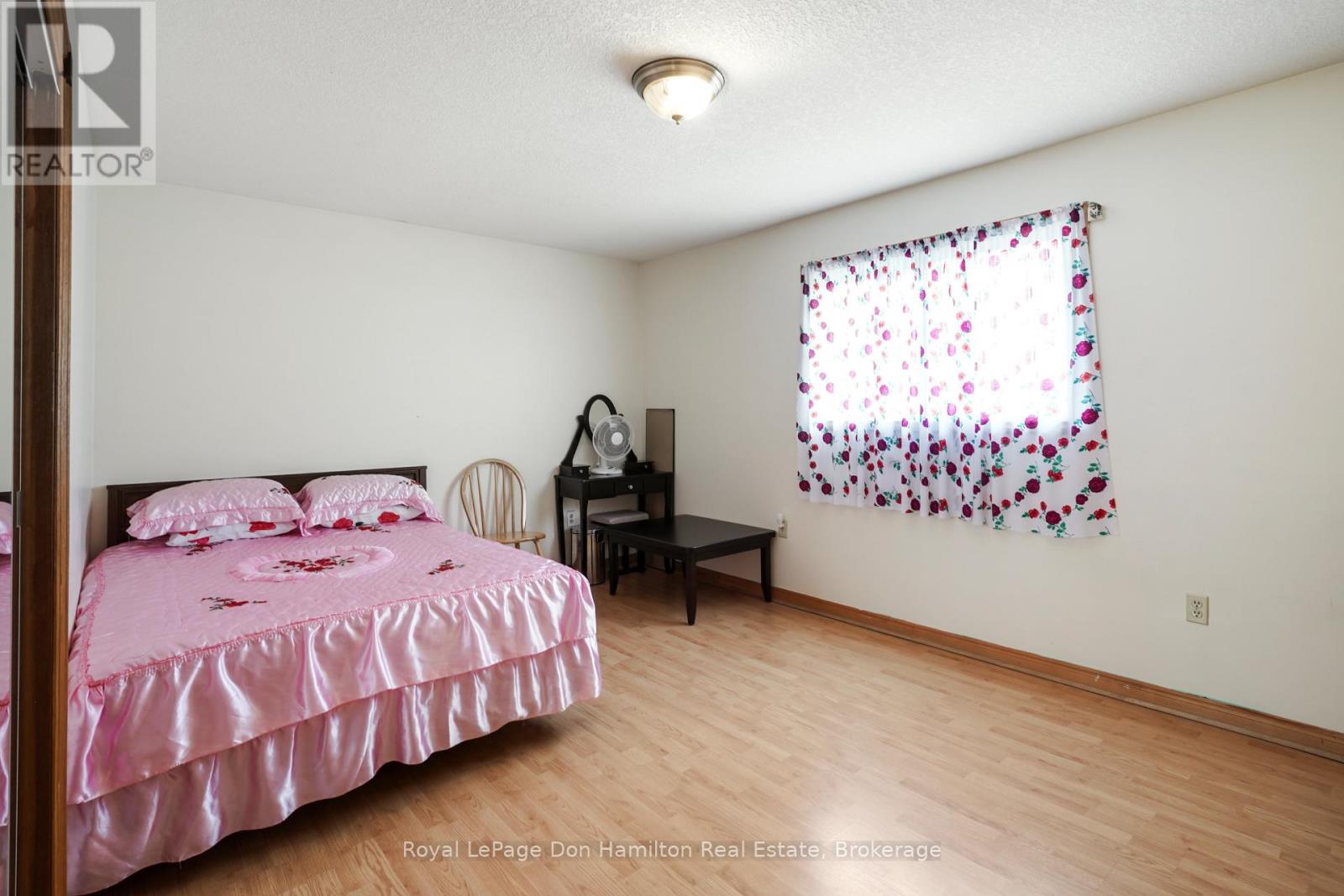 100 Arthur Street, Minto, Ontario  N0G 2P0 - Photo 35 - X12351863
