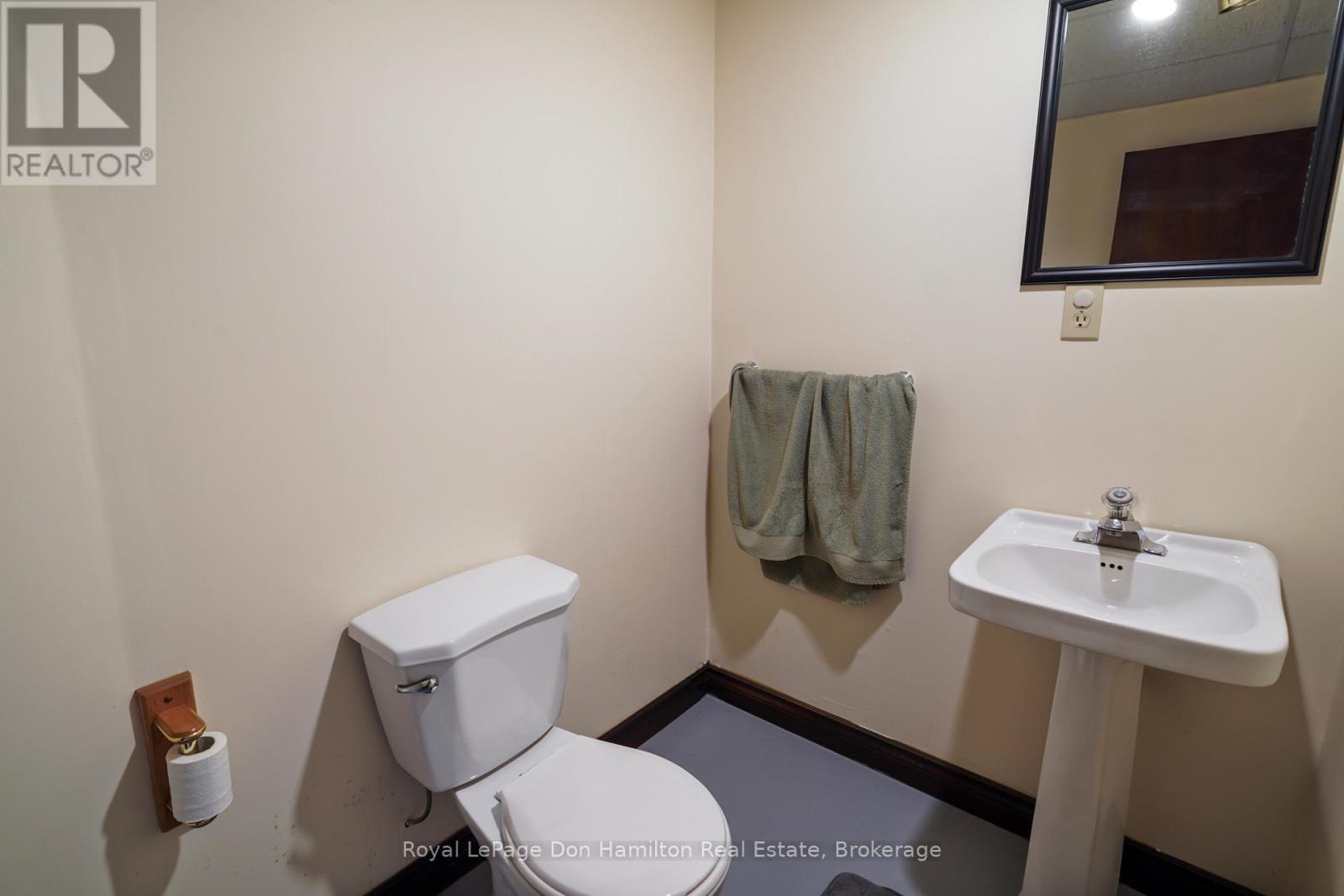 100 Arthur Street, Minto, Ontario  N0G 2P0 - Photo 42 - X12351863