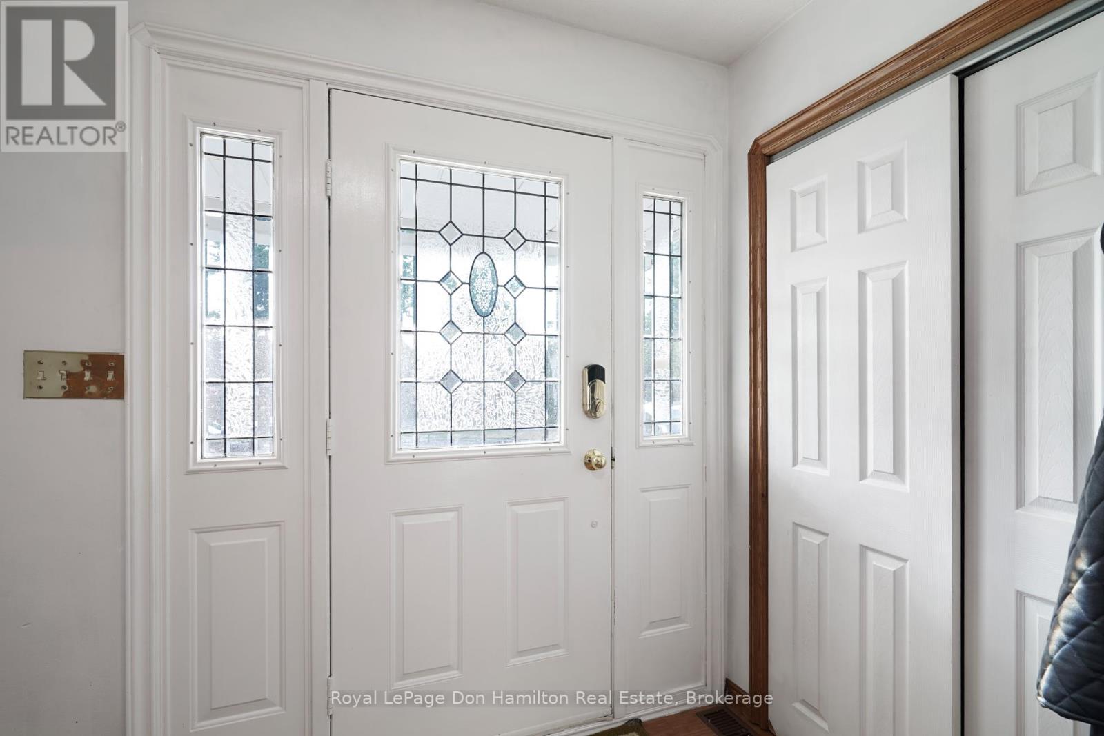 100 Arthur Street, Minto, Ontario  N0G 2P0 - Photo 8 - X12351863