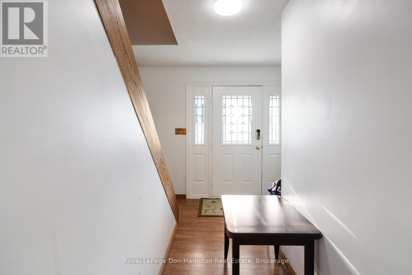 100 Arthur Street, Minto, Ontario  N0G 2P0 - Photo 9 - X12351863