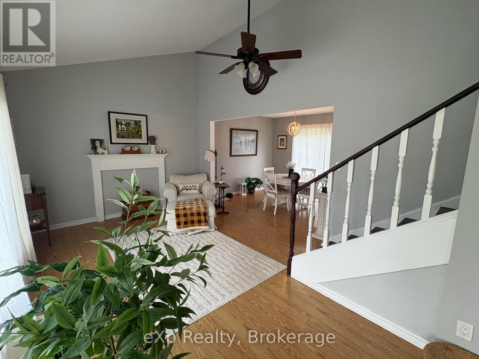 174340 Mulock Road, West Grey, Ontario  N0G 1S0 - Photo 9 - X12351874