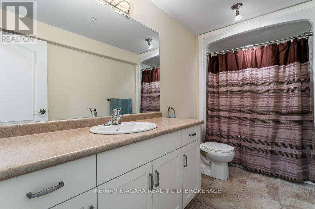 34 Blossom Common, St. Catharines, Ontario  L2M 0B3 - Photo 29 - X12351822