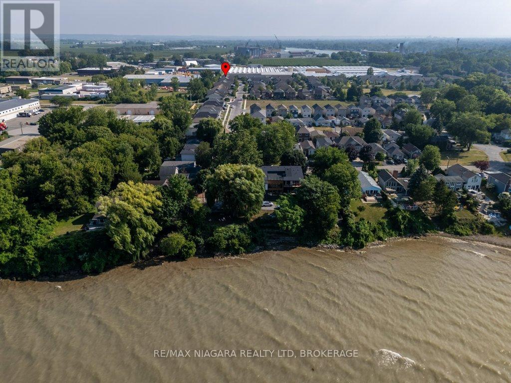 34 Blossom Common, St. Catharines, Ontario  L2M 0B3 - Photo 37 - X12351822