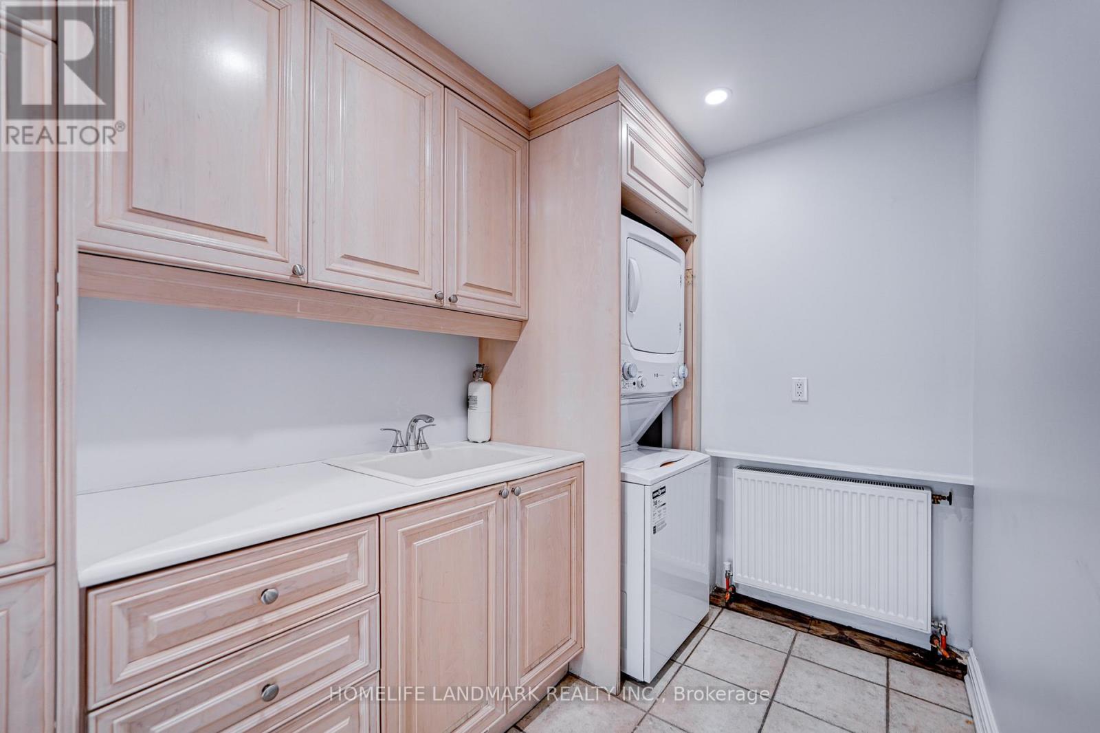 60 Fifeshire Road, Toronto, Ontario  M2L 2G8 - Photo 10 - C12351868