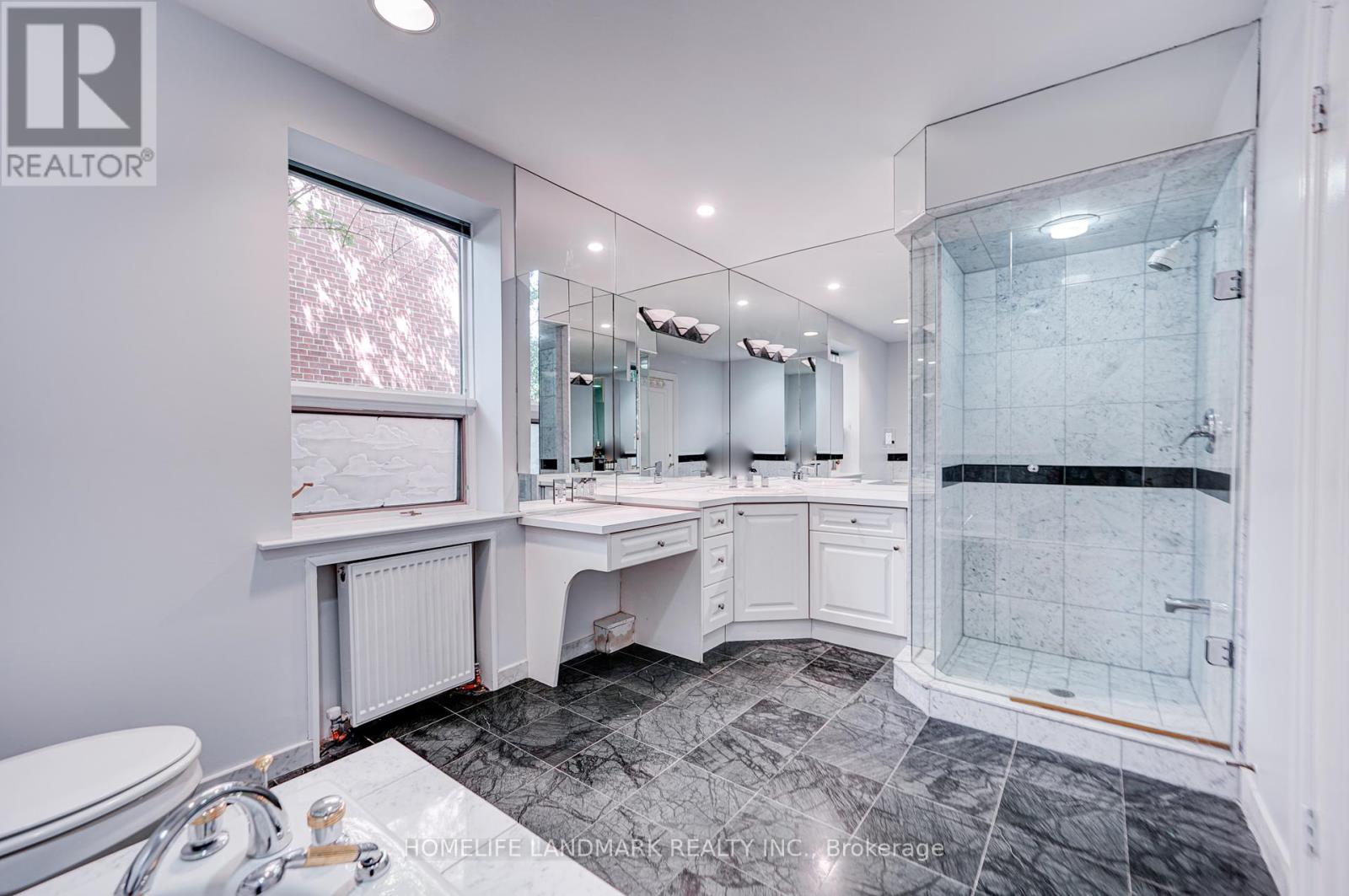60 Fifeshire Road, Toronto, Ontario  M2L 2G8 - Photo 14 - C12351868