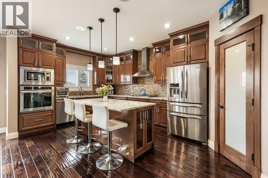 Property at 1114 42 Street SW image 1