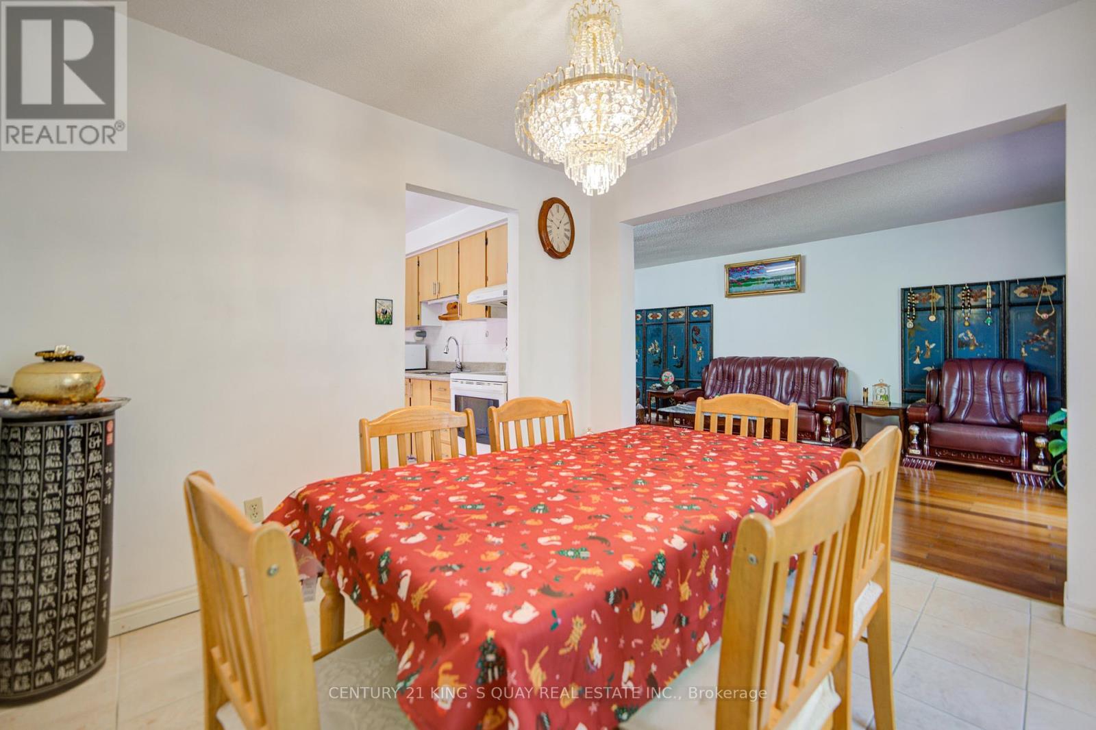 6 Cottsmore Crescent, Markham, Ontario  L3R 3X6 - Photo 19 - N12335961
