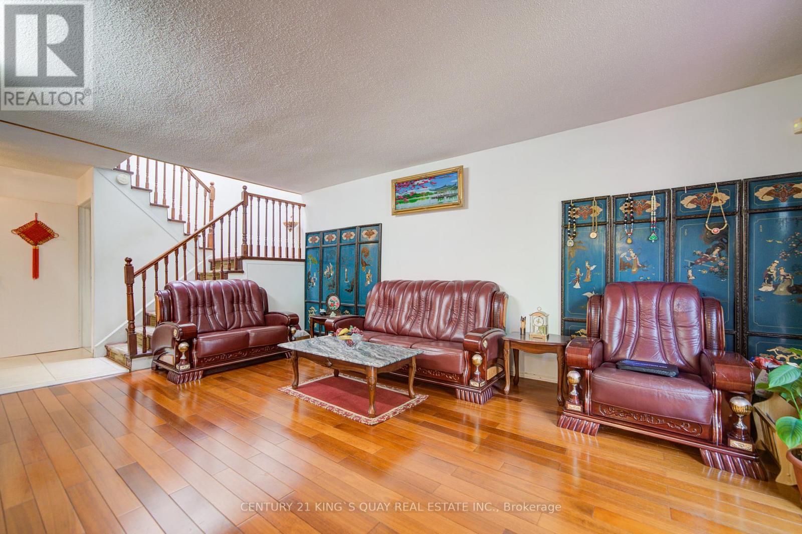 6 Cottsmore Crescent, Markham, Ontario  L3R 3X6 - Photo 15 - N12335961