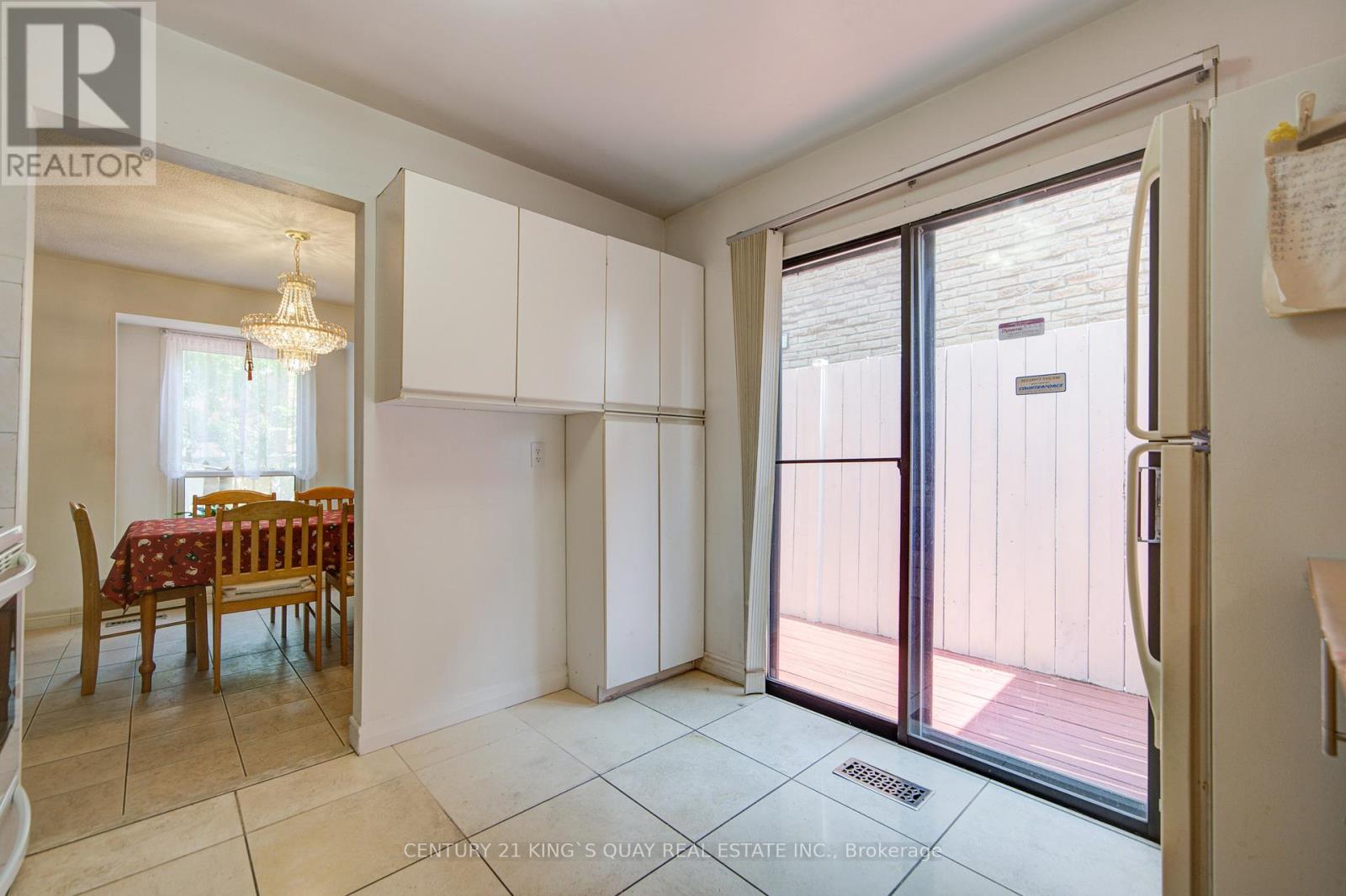 6 Cottsmore Crescent, Markham, Ontario  L3R 3X6 - Photo 22 - N12335961