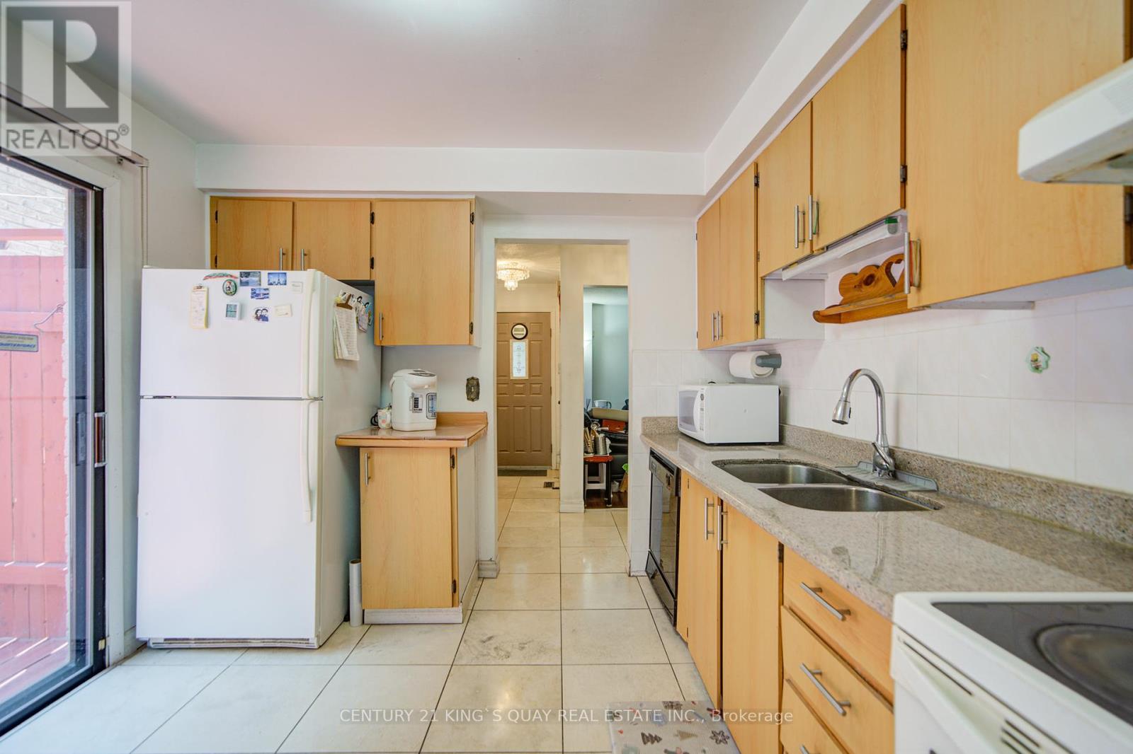 6 Cottsmore Crescent, Markham, Ontario  L3R 3X6 - Photo 20 - N12335961