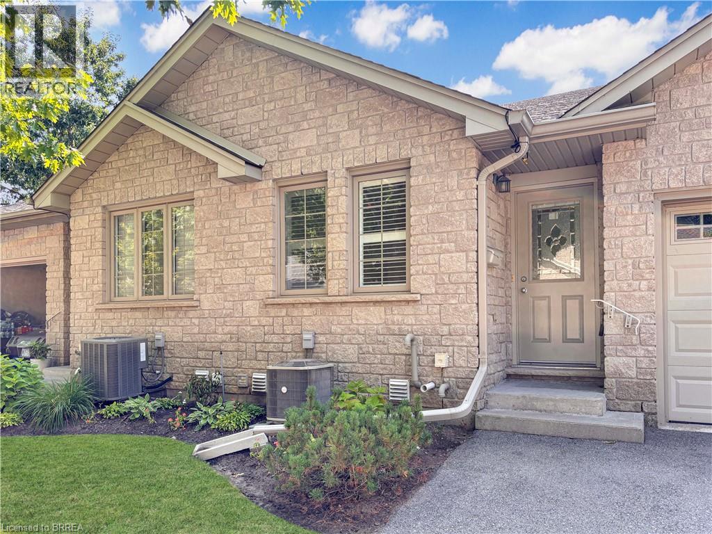 35 Stratford Terrace Unit# 35, Brantford, Ontario N3T 6R8 - Photo 2 - 40760799