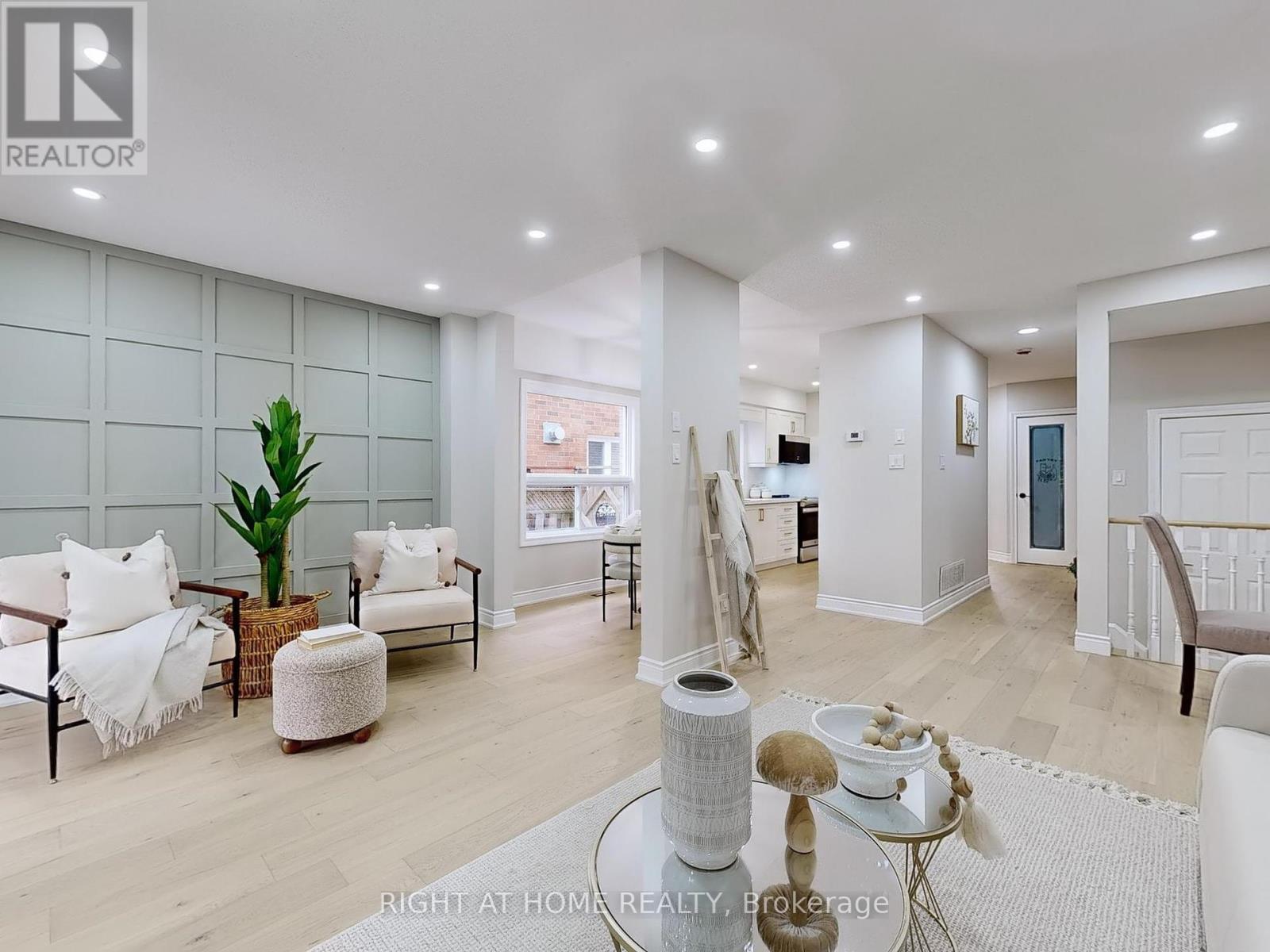 Property at 19 INDIGO STREET image 4