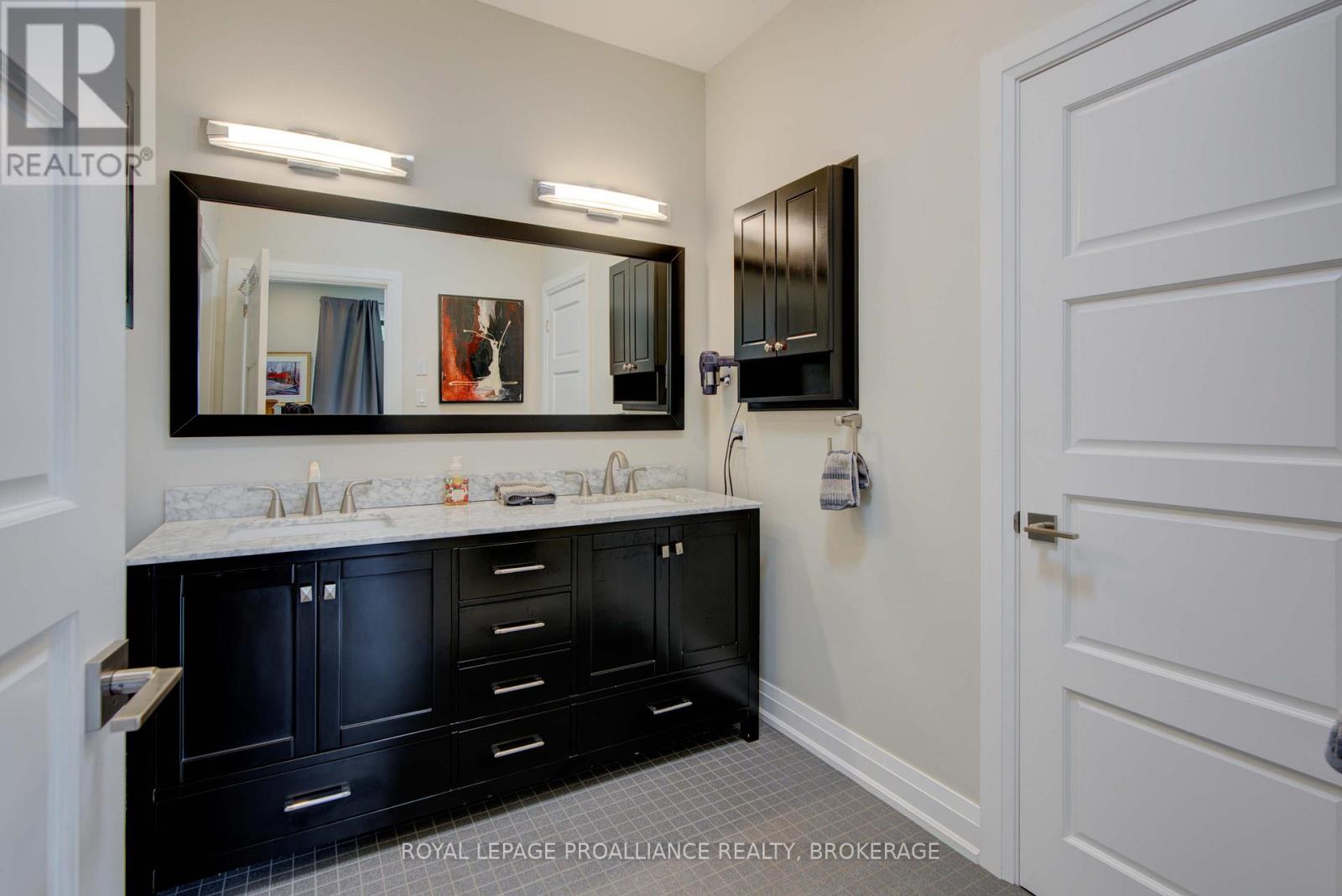 28 George Street, Westport, Ontario  K0G 1X0 - Photo 28 - X12351892