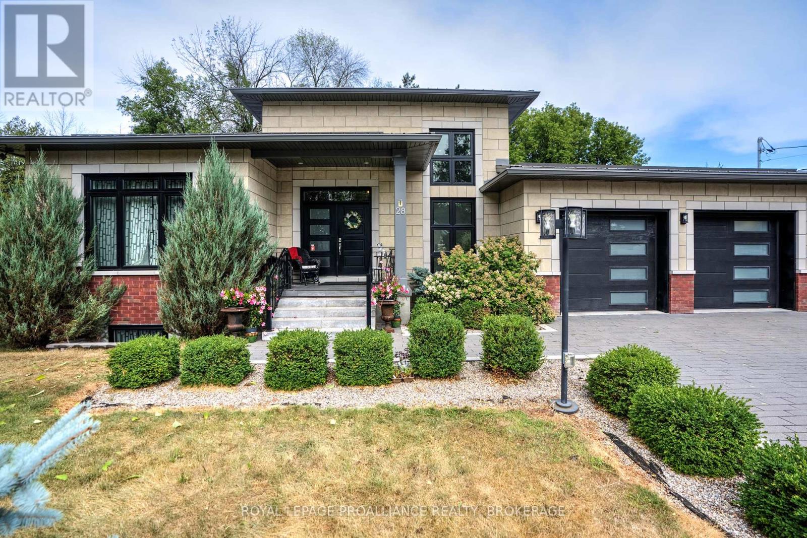 28 George Street, Westport, Ontario  K0G 1X0 - Photo 48 - X12351892