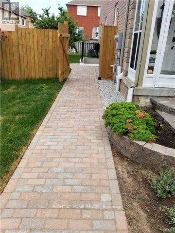 83 Formosa Drive, Richmond Hill, Ontario  L4S 1T1 - Photo 1 - N12351877