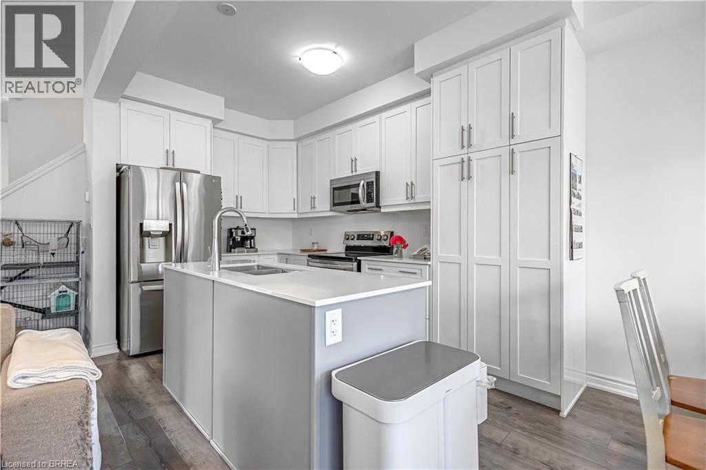 29 Bellhouse Avenue, Brantford, Ontario  N3T 0T7 - Photo 8 - 40759574
