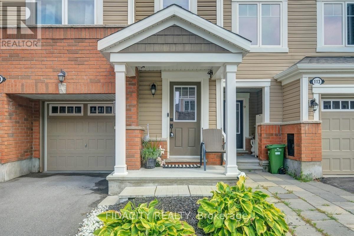 111 Gelderland Private, Ottawa, Ontario  K2V 0H8 - Photo 2 - X12351908